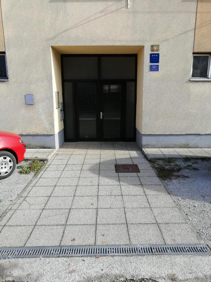Apartman Gobac Karlovac Exterior photo